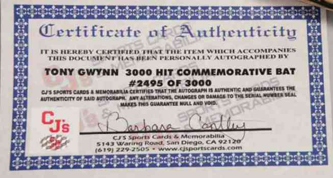 Tony Gwynn Autographed Blonde Louisville Slugger 3000th Hit Bat San Diego  Padres #/3000 Beckett BAS QR